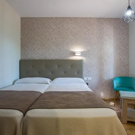 Don Joaquin בית הארחה