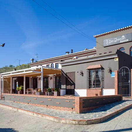 Don Joaquin בית הארחה 3*